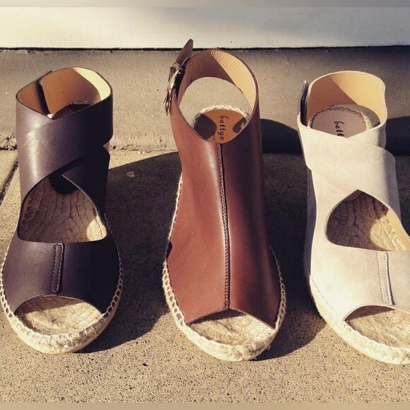 Bettye Muller New York Dresser Espadrille, T Moro Setta - Picture 7 of 10